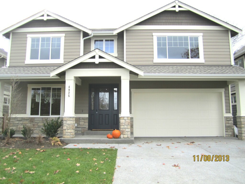 Property Photo: 5017 NE 8th St WA 98059