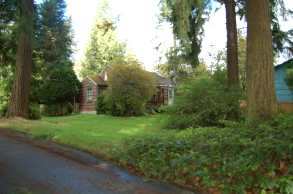 Property Photo:  12705 10th Ave NE  WA 98125 