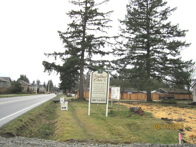 Property Photo: 4917 NE 8th St WA 98059