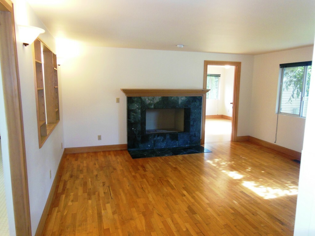 Property Photo: 23921 76th Ave W WA 98026