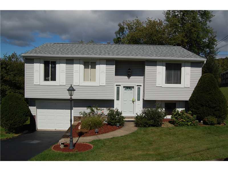 Property Photo:  2533 Rose Drive  PA 15116 