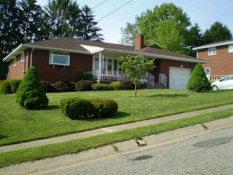 Property Photo:  1114 Fairlane Drive  PA 15001 