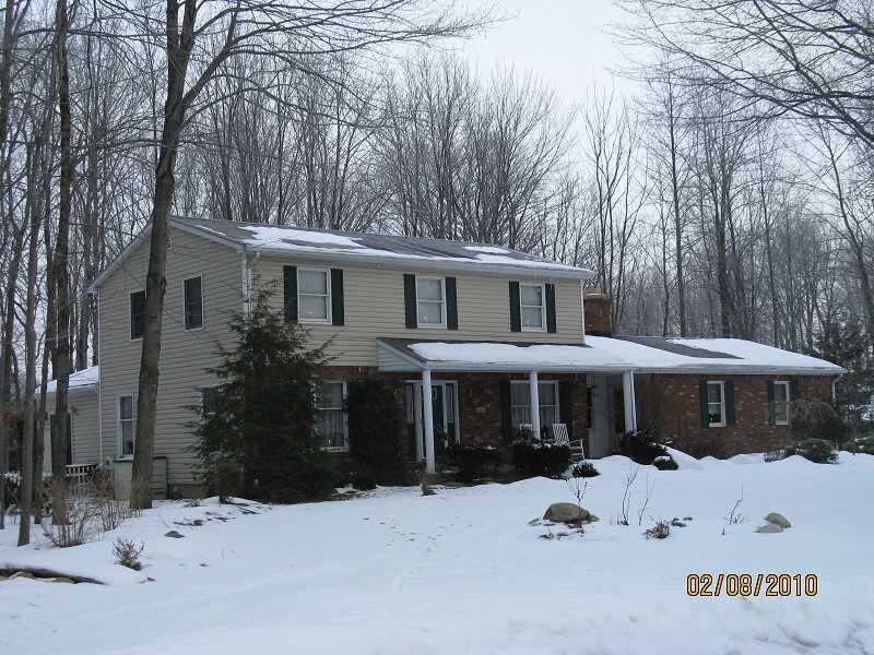 Property Photo:  4410 N Colonial Parkway  PA 16509 