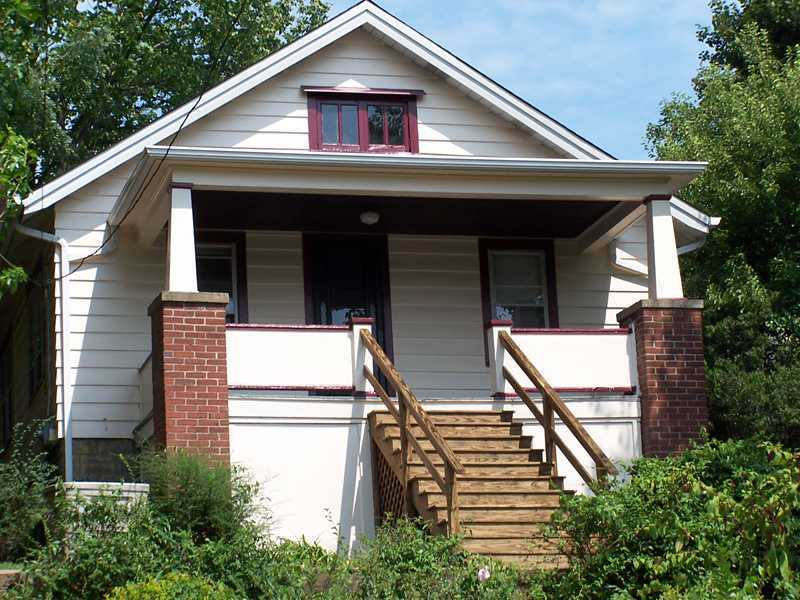 Property Photo:  147 King Ave  PA 15229 