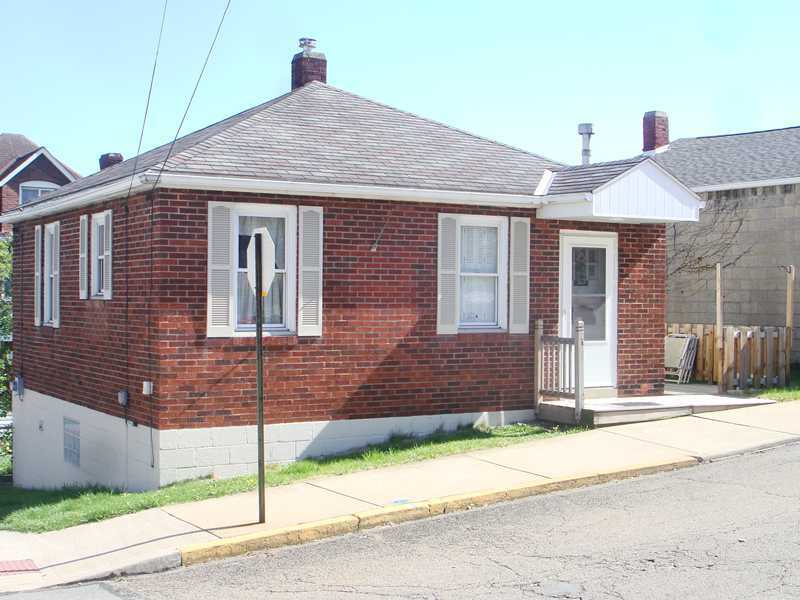 Property Photo:  201 W 8th Avenue  PA 15084 