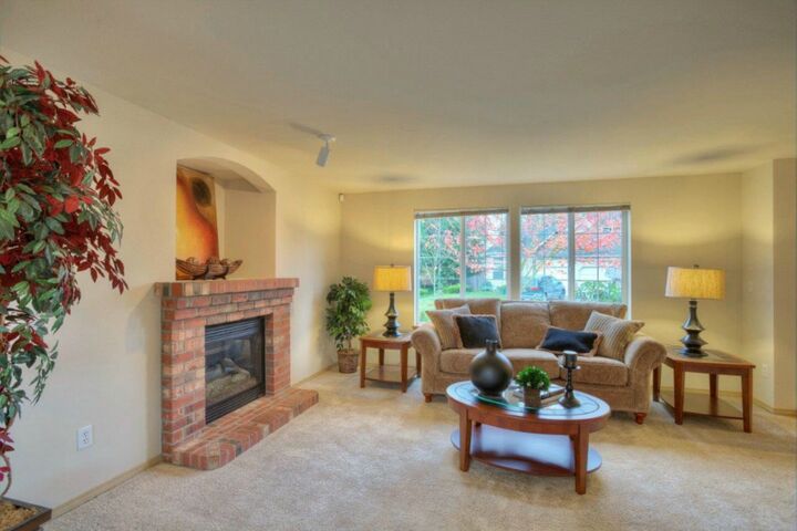 Property Photo: 26618 126th Lane SE WA 98030