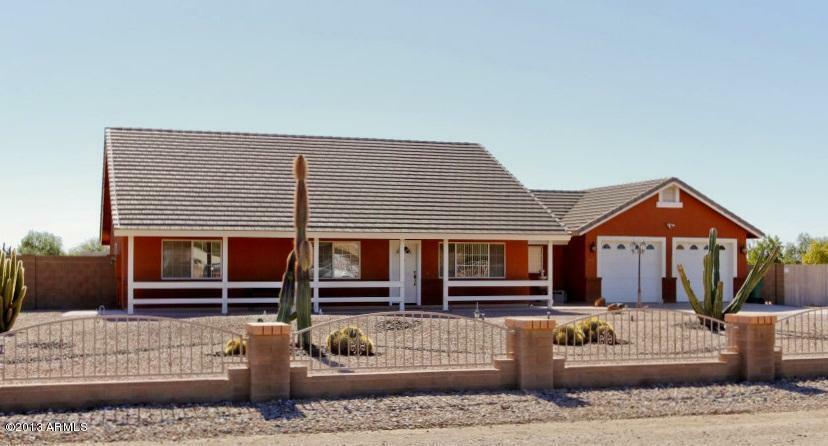 Property Photo:  1611 E Maddock Road  AZ 85086 