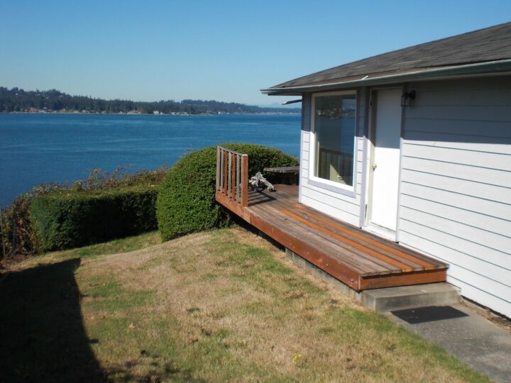 Property Photo: 506 42nd Ave NW WA 98335