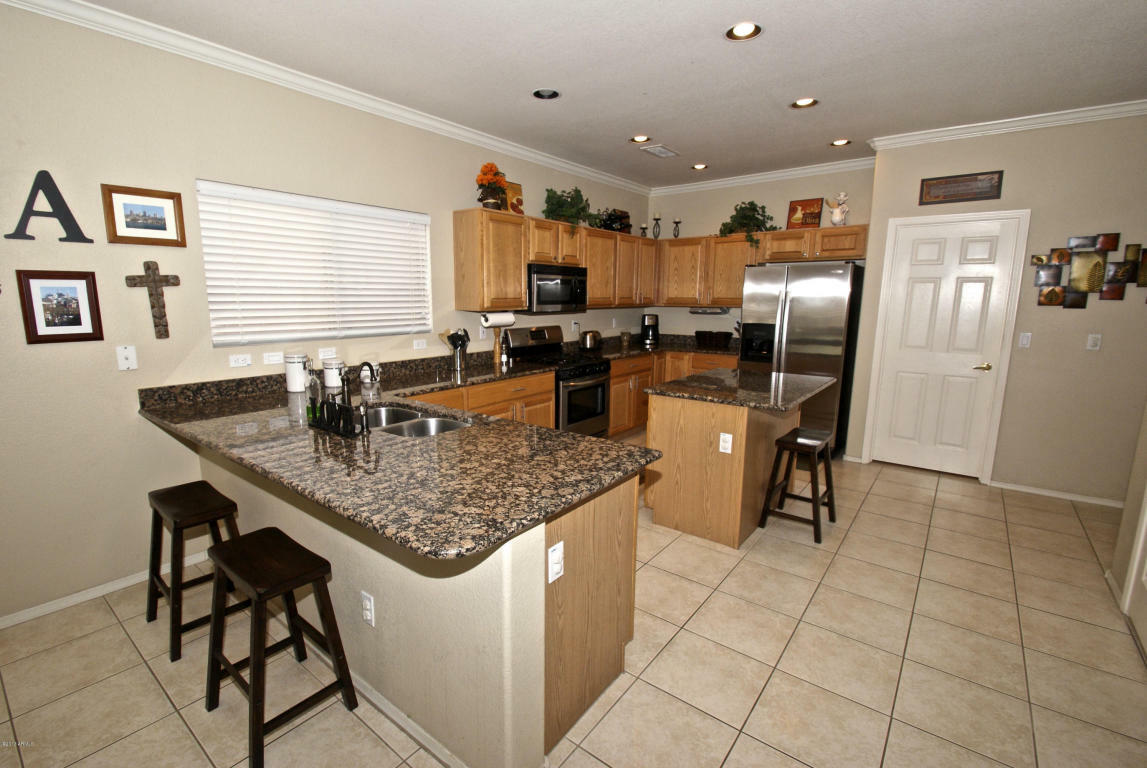 Property Photo:  1452 S Apache Drive  AZ 85286 