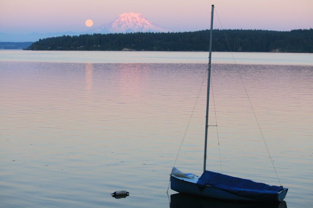 Property Photo:  6621  Cliff Avenue  WA 98351 