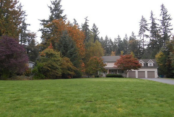 Property Photo:  15418 216th Ave NE  WA 98077 