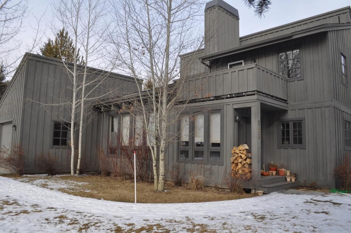 Property Photo: 593 &Amp 591 S Hulen Way ID 83340