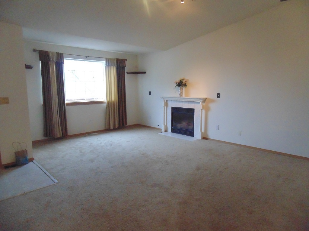 Property Photo:  114 Dallas St  WA 98366 