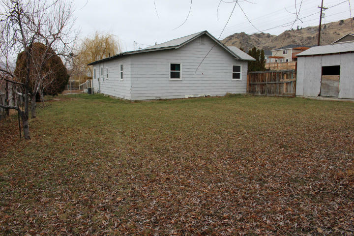 Property Photo: 4000 Sunset Hwy WA 98802