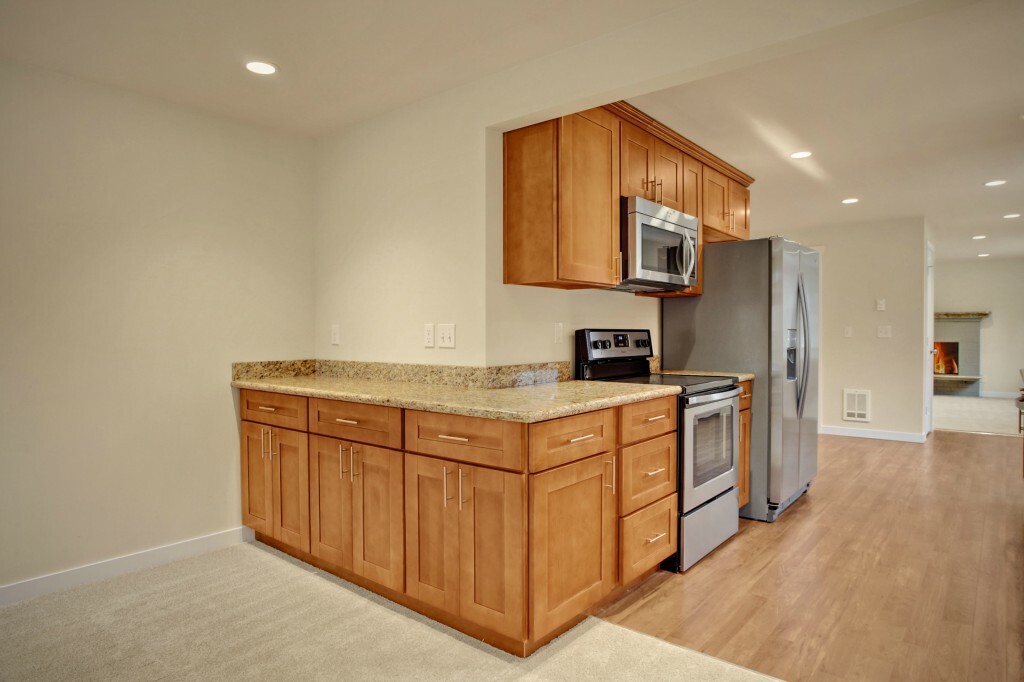 Property Photo: 21421 NE 61st WA 98053