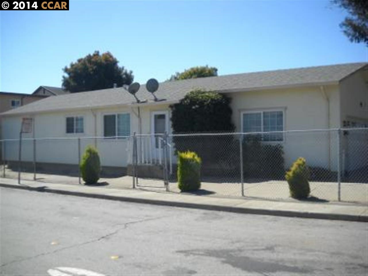 Property Photo:  1498 Sanford Ave  CA 94806 