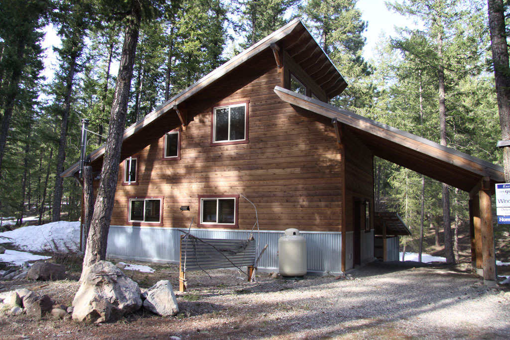 Property Photo:  11 Doe Rd  WA 98833 