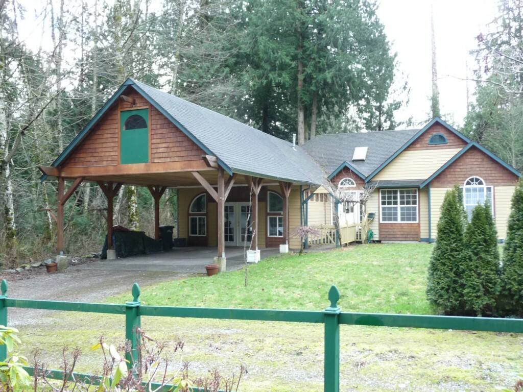 Property Photo:  2927 Brook Lane  WA 98284 