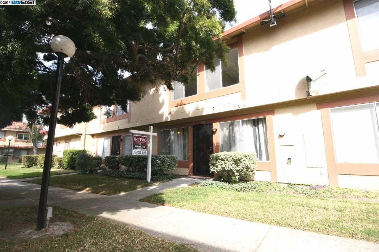 Property Photo:  5034 Bridgepointe Pl  CA 94587-5568 