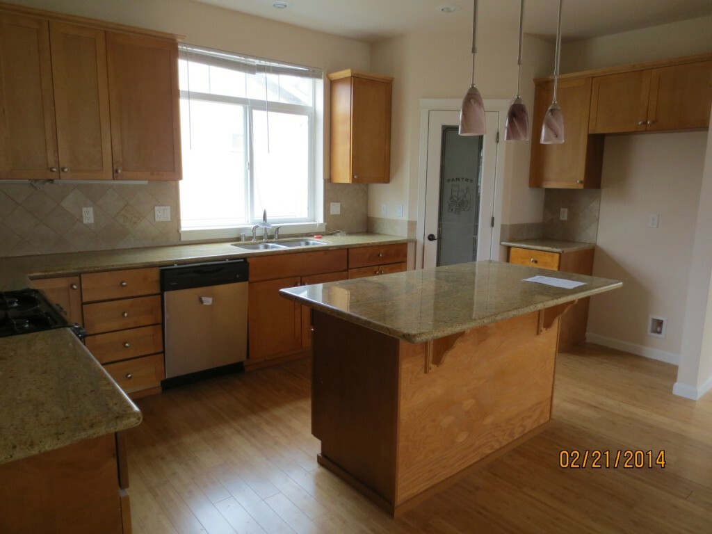 Property Photo: 11118 Paine Field Way 20 WA 98204