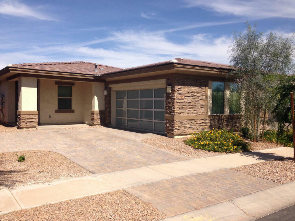 Property Photo:  1806 S Racine Lane  AZ 85295 