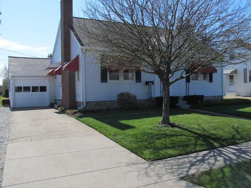 Property Photo: 1132 Montpelier Avenue PA 16505