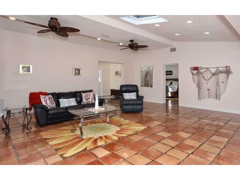 Property Photo:  3414 Old Oak Drive  FL 34239 