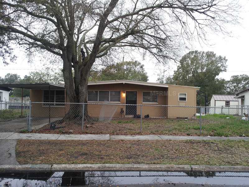 Property Photo:  2027 Warrington Way  FL 33619 