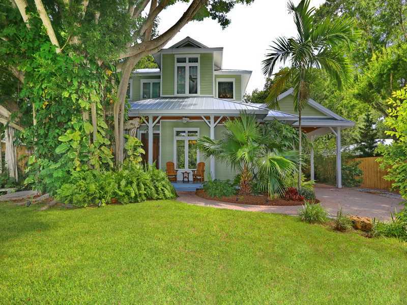 Property Photo:  1855 Orchid Street  FL 34239 