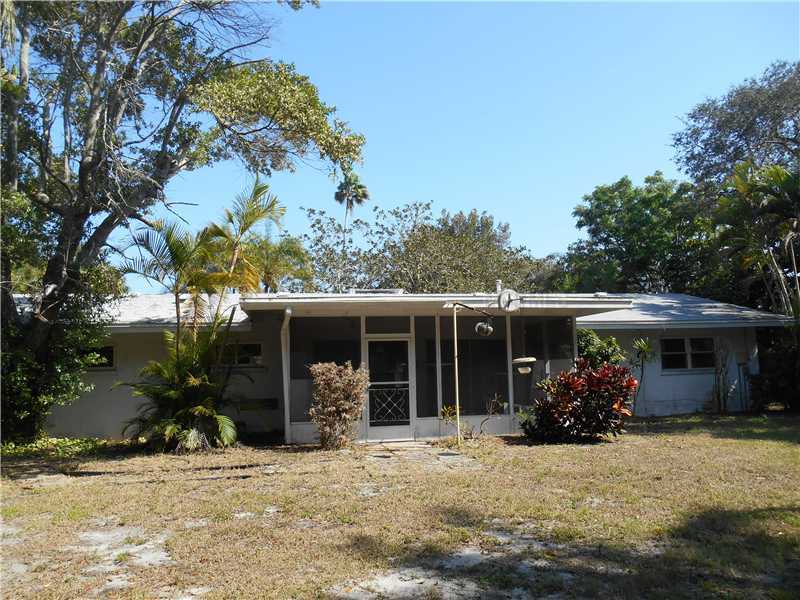 Property Photo: 365 Whitfield Avenue FL 34243