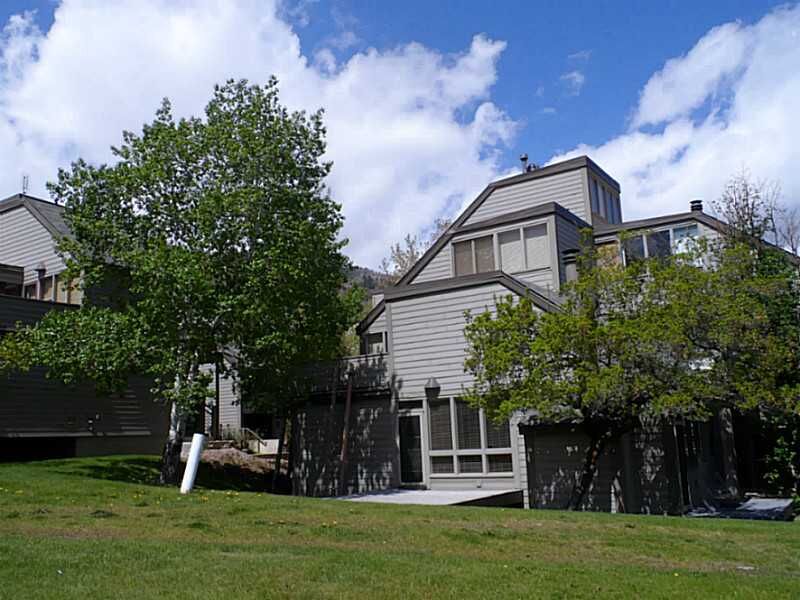 Property Photo:  1660 Three Kings Drive 201  UT 84060 