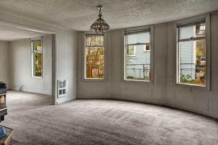 Property Photo:  2110 E Marion Street  WA 98122 