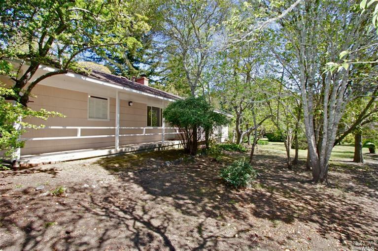 Property Photo:  4 Pigeon Road  CA 94901 