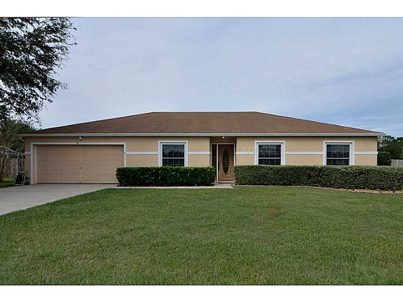 Property Photo: 12022 Colonial Estates Lane FL 33579