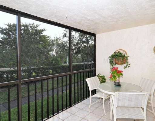 Property Photo: 2039 Gulf Of Mexico Drive 201 FL 34228