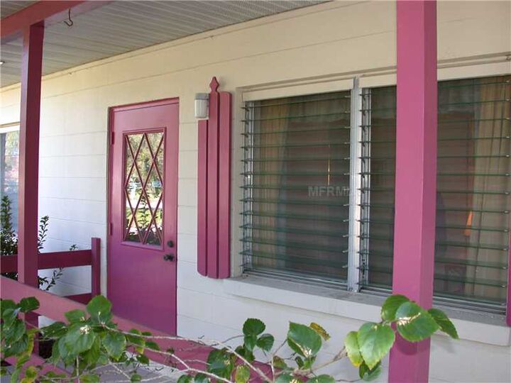 Property Photo: 3320 Williamsburg Street FL 34231