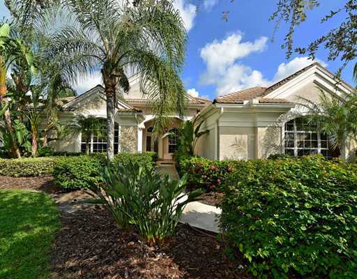 Property Photo:  6847 Areca Boulevard  FL 34241 