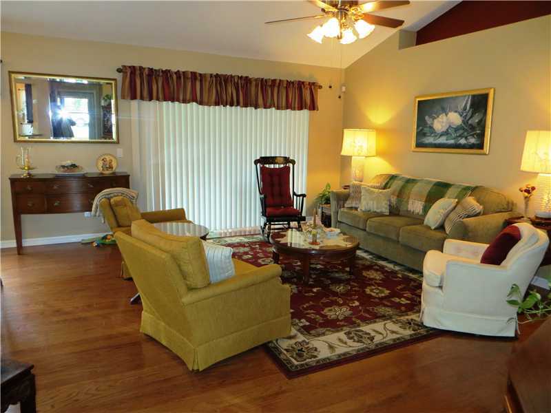 Property Photo: 1228 Countrywind Drive FL 32703