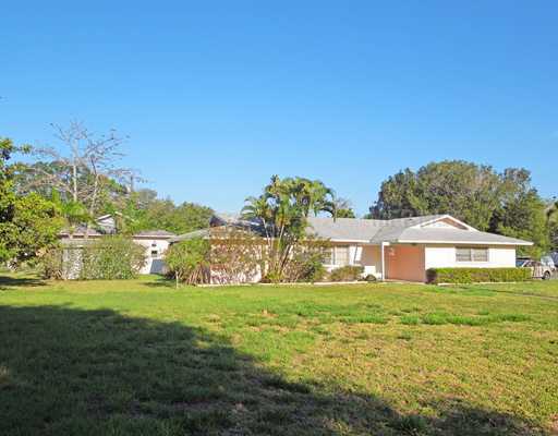 Property Photo:  603 63rd Street NW  FL 34209 