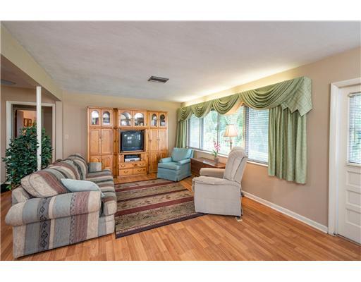 Property Photo: 409 59th Ave FL 33706
