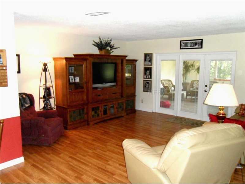 Property Photo:  4801 Big Oaks Lane  FL 32806 