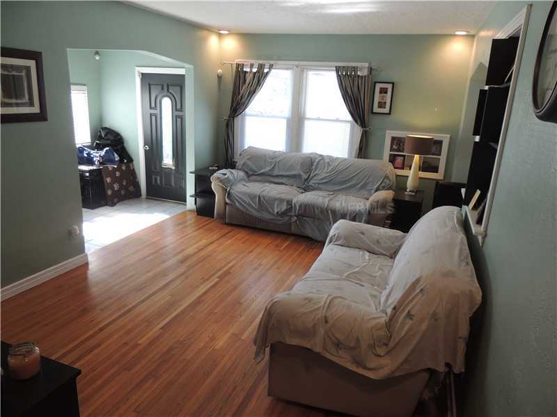 Property Photo: 265 38th Avenue NE FL 33704