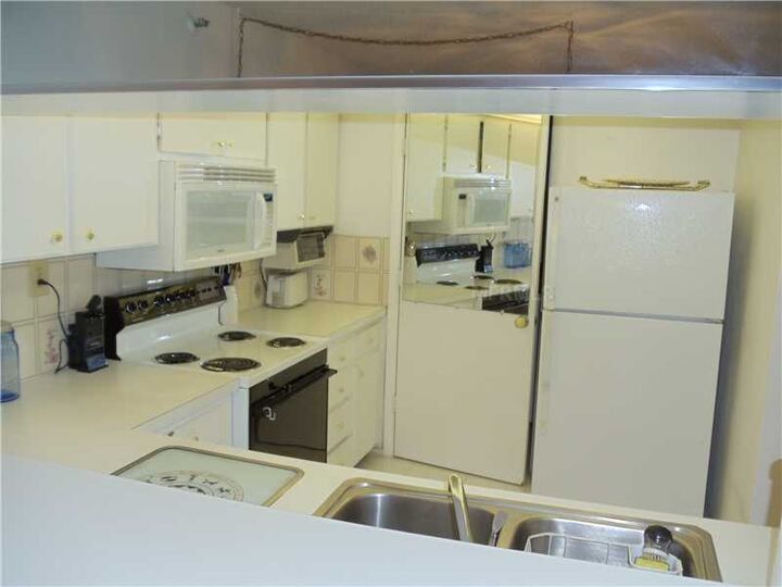 Property Photo:  840 The Esplanade N 803  FL 34285 