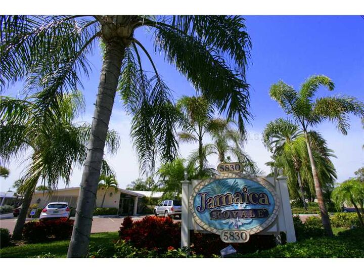 Property Photo:  5830 Midnight Pass Road 43  FL 34242 