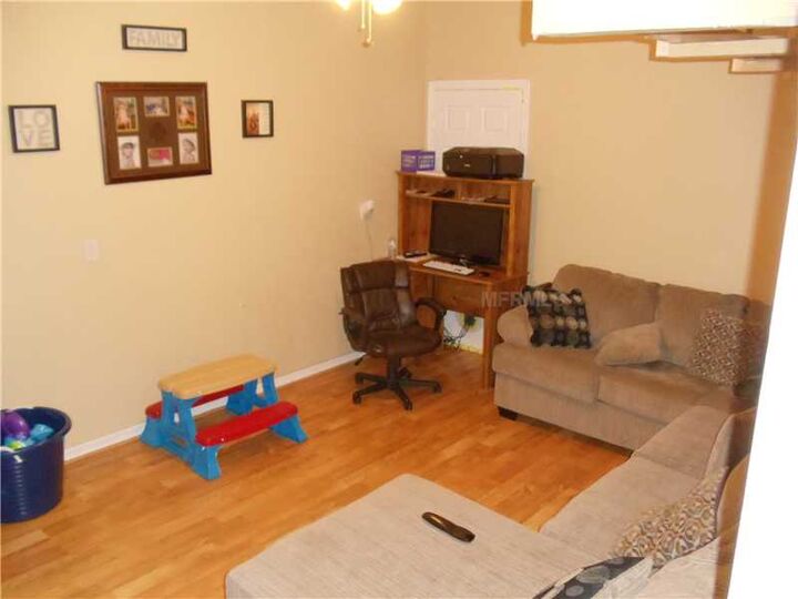 Property Photo:  250 Southland Road  FL 34293 