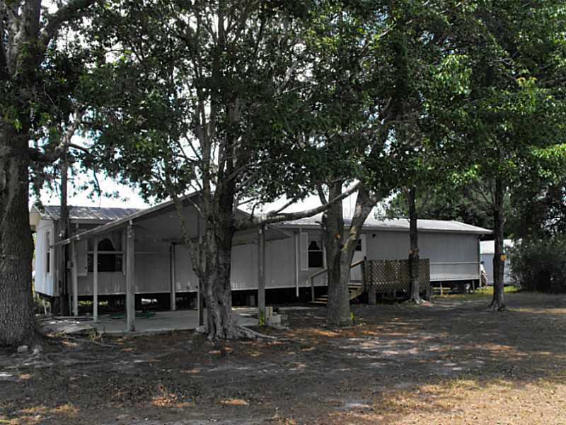 Property Photo: 842 Dawes Road FL 33843