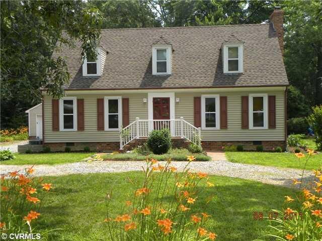 Property Photo: 7332 Bluebird Way VA 23111