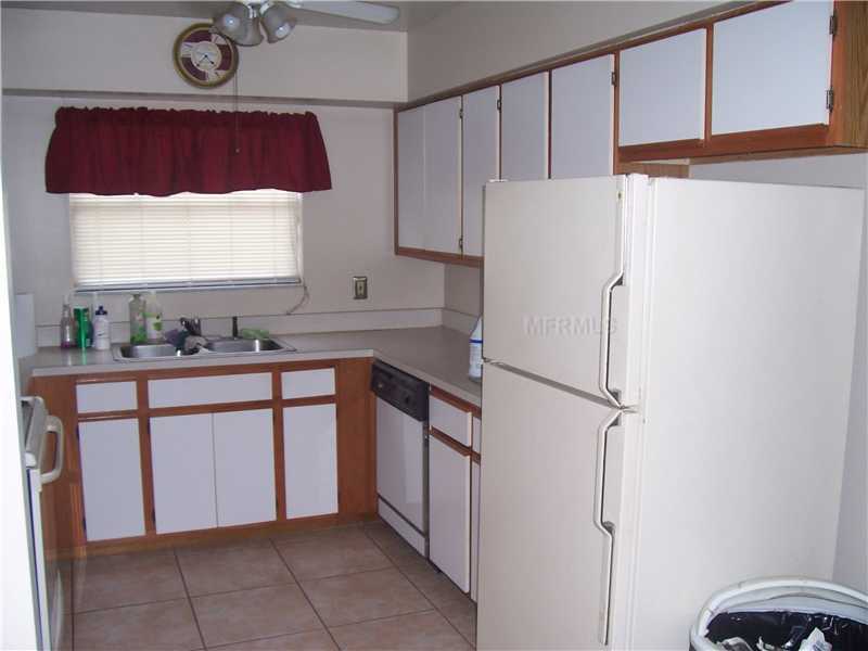 Property Photo:  