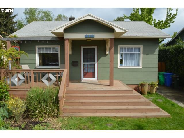 Property Photo: 1931 SE Ellis St OR 97202