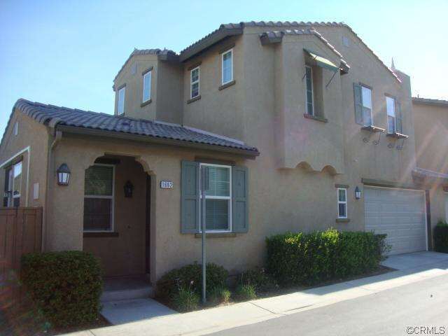 Property Photo:  1662 Green Hills Place  CA 92571 